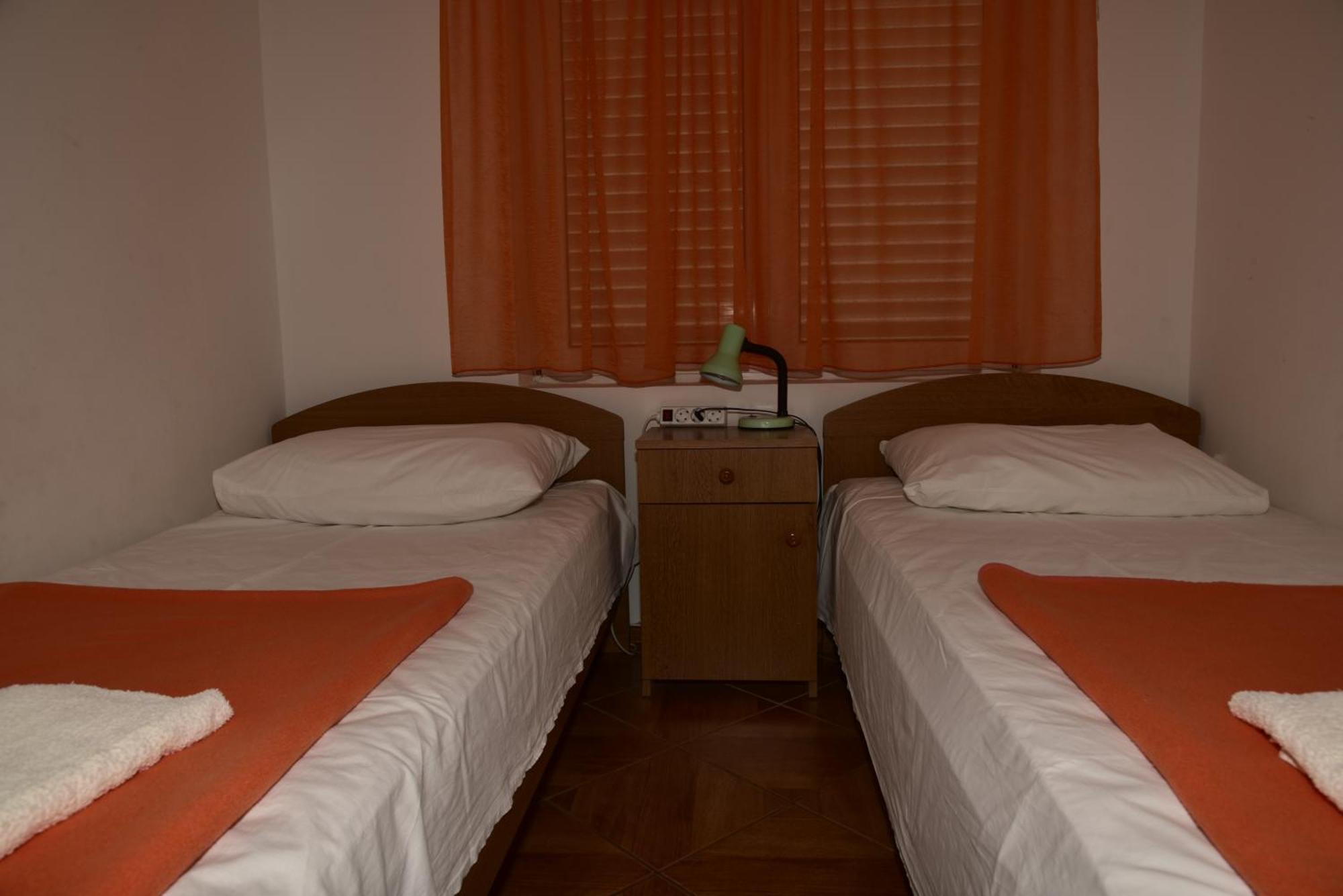 Apartments Ivka มาลินสกา ภายนอก รูปภาพ